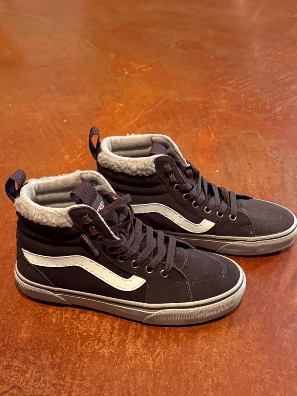 Vans Guard Brown High Top with Faux Fur Never Worn Women's 7.5
